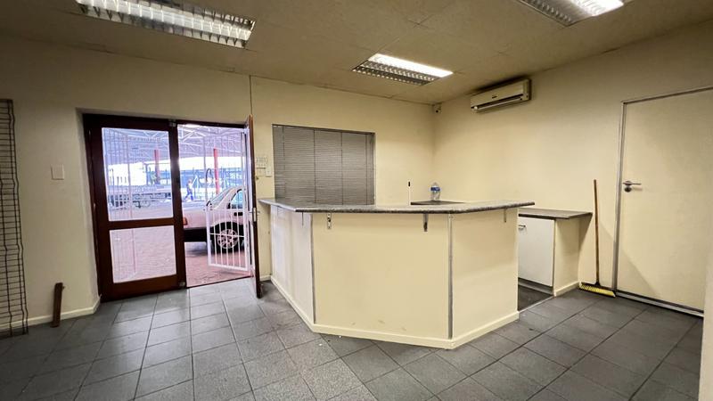 To Let commercial Property for Rent in Goodwood Central Western Cape